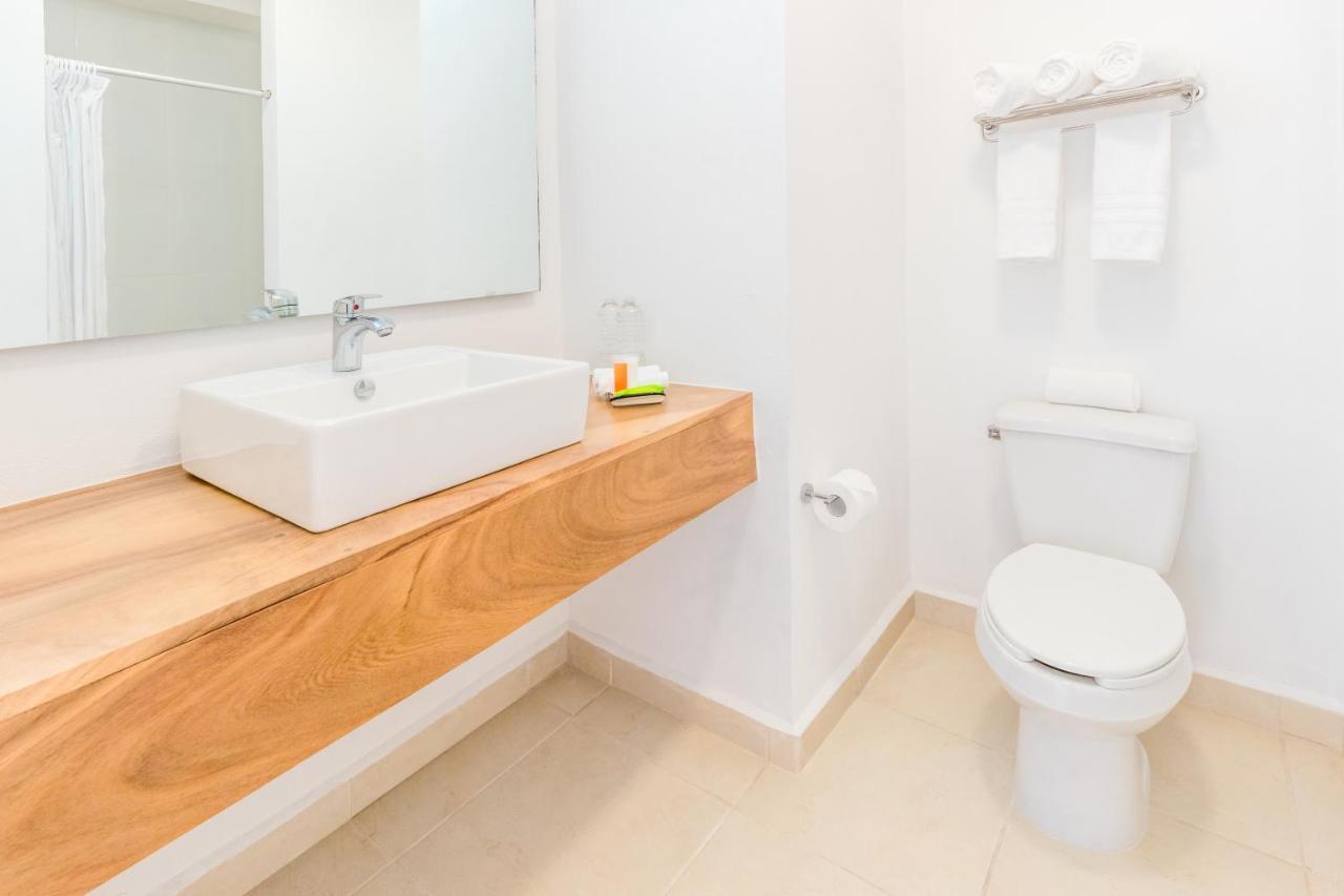 Decameron Isla Coral Guayabitos, Ramada All-Inclusive Resort رينكون دي غوايابيتوس المظهر الخارجي الصورة